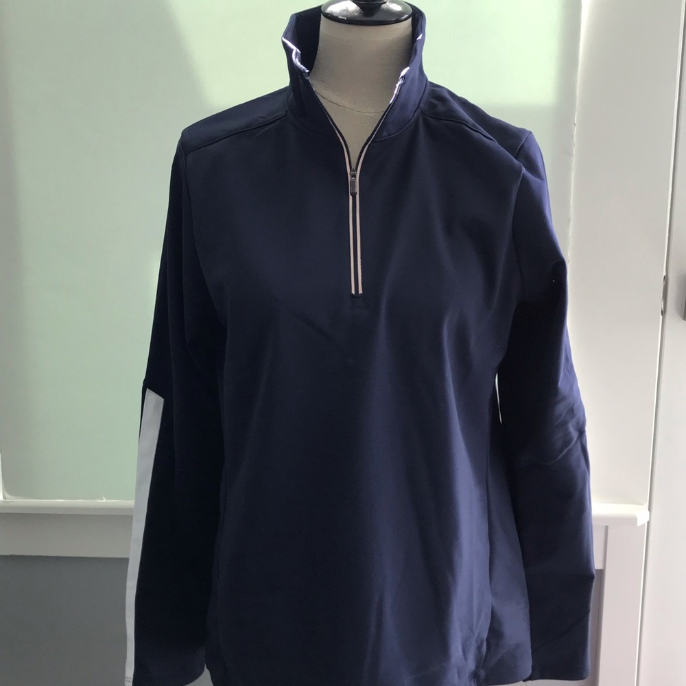 Women’s Medium Under Armour quarter zip pullover
